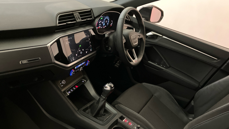 Audi Q3 35 TFSI S Line 5dr Petrol Estate